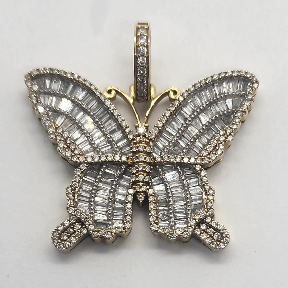 Natural Diamond- Butterfly Pendant Bauguette